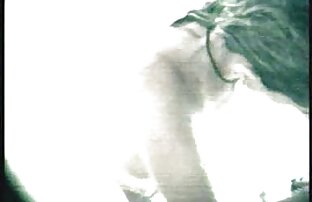 XXX Tschechische Mädchen in einem roten Kleid nahm die Hände dicke reife titten von Frauen tragen, Dessous in pussy