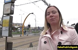 XXX Junge Fahrt reife dicke titten eine russische Reife im roten Kleid an einem gewissen Punkt